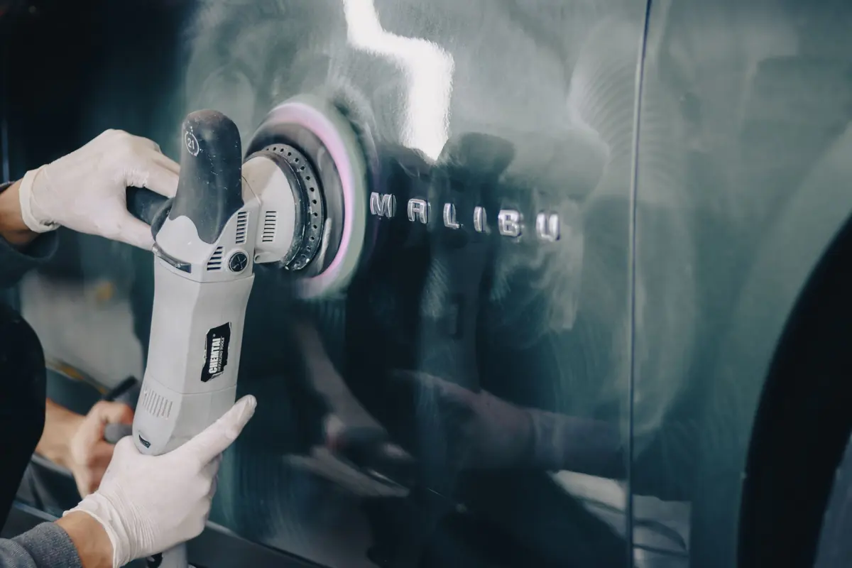 Machine polishing a panel