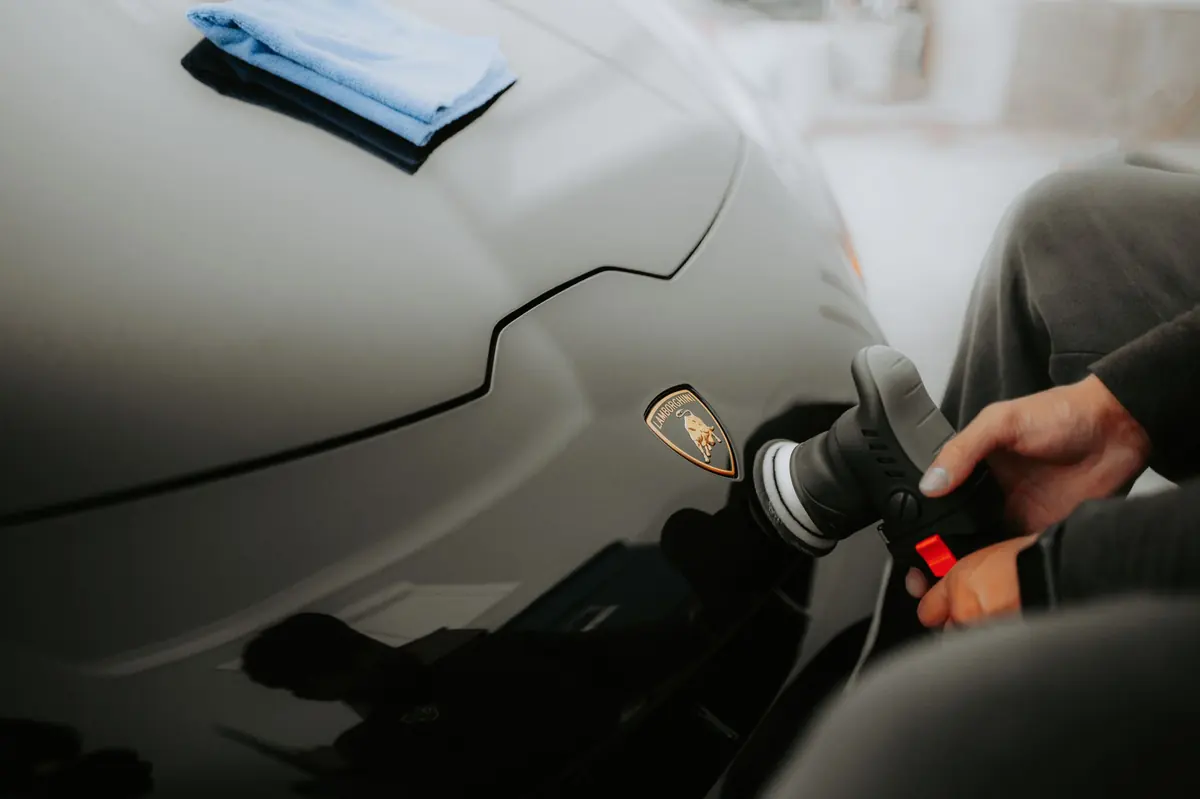 Polishing dark paint