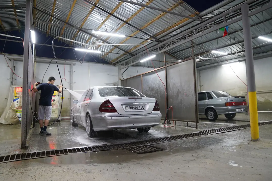 Tunnel wash lights