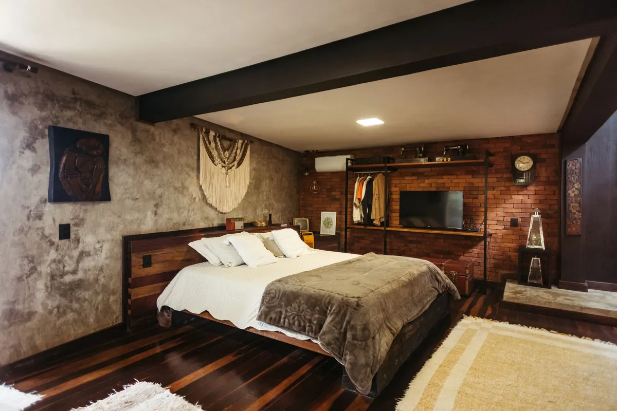 Airbnb Turnovers