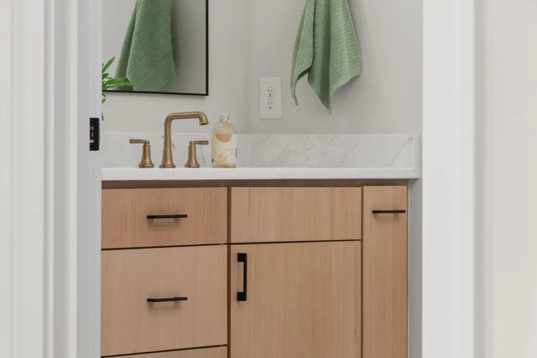 Vanity detail